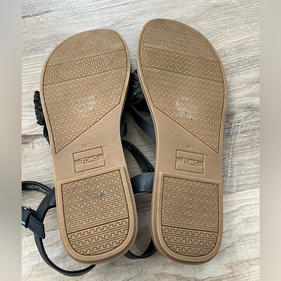 TOMS Black Lexie Strappy Sandals, Size 7.5 - Picture 12 of 12